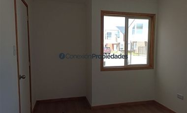 Casa en Arriendo en ARRIENDO CASA NUEVA / FRUTILLAR ALTO