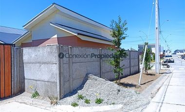 Casa en Arriendo en ARRIENDO CASA NUEVA / FRUTILLAR ALTO
