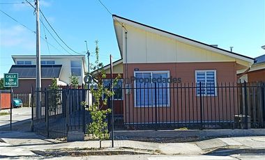 Casa en Arriendo en ARRIENDO CASA NUEVA / FRUTILLAR ALTO