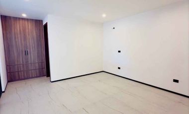 Casa en venta en privada con caseta en La Marquesa