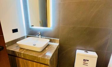 Casa en venta en privada con caseta en La Marquesa
