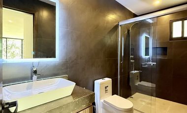 Casa en venta en privada con caseta en La Marquesa