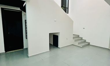 Casa en venta con arquitectura introspectiva en Fracc. Privado en Coatepec