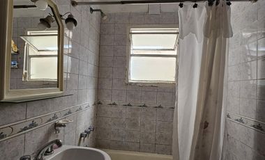Venta Departamento en  Paternal 2 dormitorios y patio