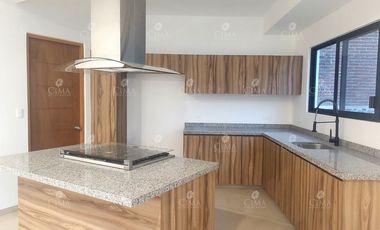Venta casa en Lomas de Tetela, Cuernavaca - V360