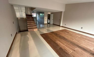 CASA EN RENTA EN FUENTES DEL PEDREGAL