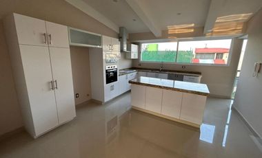 CASA EN RENTA EN FUENTES DEL PEDREGAL