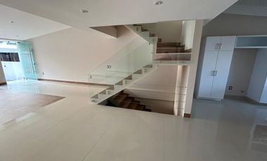 CASA EN RENTA EN FUENTES DEL PEDREGAL