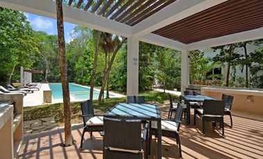 RETIRO DE SERENIDAD JUNTO A LA PISCINA