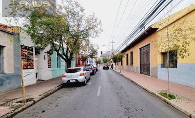 SE VENDE LOCAL COMERCIAL A UNA CUADRA DE LA PLAZA DE ARMAS DE LOS ANDES