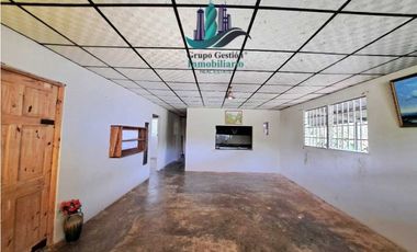 VENDO CASA CON 3000MTS2 HORCONCITOS