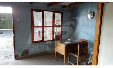 Vende locales con galpón en centro de Los Andes
