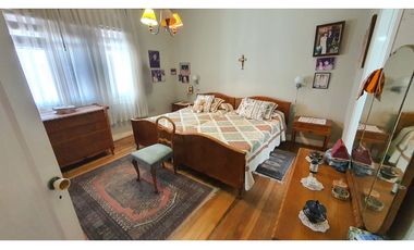 Venta casa 5D 3B con estacionamiento en centro de Los Andes