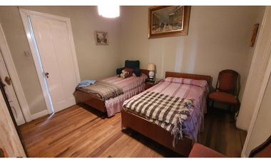 Venta casa 5D 3B con estacionamiento en centro de Los Andes