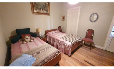 Venta casa 5D 3B con estacionamiento en centro de Los Andes