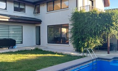 VENTA DE HERMOSA, AMPLIA Y CÓMODA CASA SECTOR ANDALUÉ