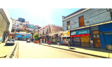 6 locales | 1.254 m2 terreno a pasos Av. Argentina, Metro barón
