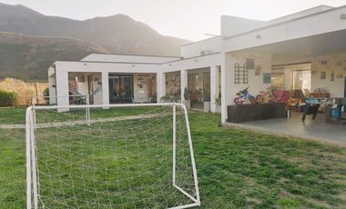 Hermosa Parcela Con Moderna Casa Mediterránea 2021 Hijuela