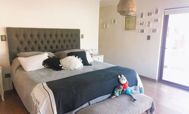 Hermosa Parcela Con Moderna Casa Mediterránea 2021 Hijuela