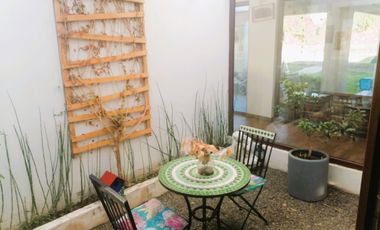 Hermosa Parcela Con Moderna Casa Mediterránea 2021 Hijuela