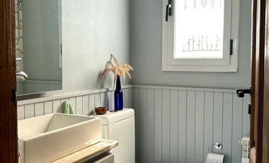 Casa en Pinares de siete ambientes