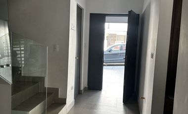Casa en Renta en Cumbre Altta Residencial