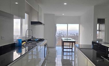 Casa en renta en Punta Azul con vistas al mar y amenidades que disfrutaras!