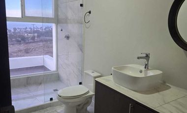 Casa en renta en Punta Azul con vistas al mar y amenidades que disfrutaras!