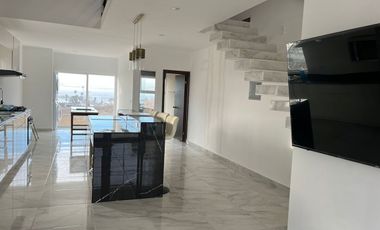 Casa en renta en Punta Azul con vistas al mar y amenidades que disfrutaras!