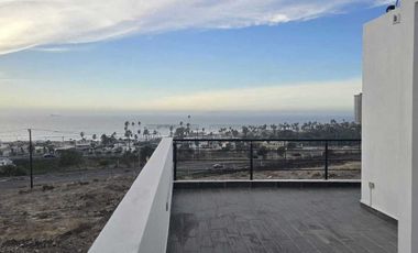 Casa en renta en Punta Azul con vistas al mar y amenidades que disfrutaras!