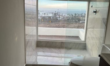 Casa en renta en Punta Azul con vistas al mar y amenidades que disfrutaras!