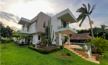 Espectacular casa campestre en Cerritos Pereira
