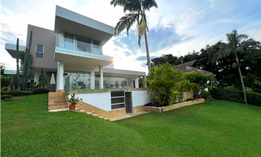 Espectacular casa campestre en Cerritos Pereira