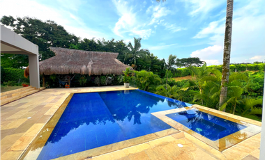 Espectacular casa campestre en Cerritos Pereira