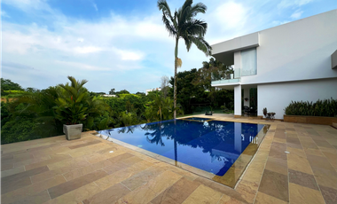 Espectacular casa campestre en Cerritos Pereira