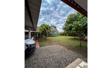En Venta Casa de descanso en la Vereda Sardinata en Restrepo