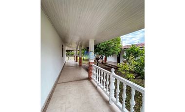 En Venta Casa de descanso en la Vereda Sardinata en Restrepo