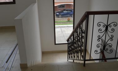 Casa en Venta en Costa Sur # 2159 cvd