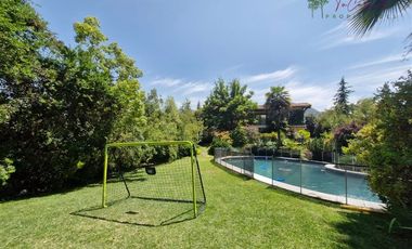 Casa en Venta en Camino Los Refugios- Los Quillayes- El Arrayán