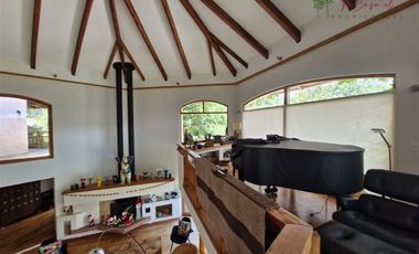 Casa en Venta en Camino Los Refugios- Los Quillayes- El Arrayán