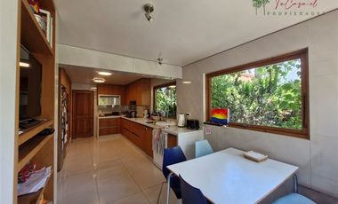 Casa en Venta en Camino Los Refugios- Los Quillayes- El Arrayán