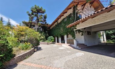 Casa en Venta en Camino Los Refugios- Los Quillayes- El Arrayán