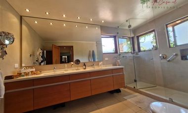 Casa en Venta en Camino Los Refugios- Los Quillayes- El Arrayán