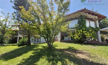 Casa en Venta en Camino Los Refugios- Los Quillayes- El Arrayán
