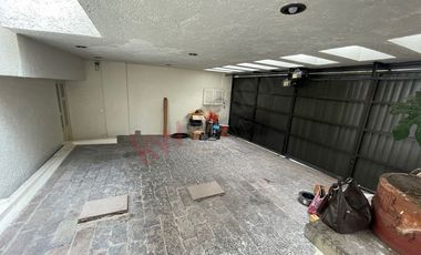 CASA EN BOSQUES DE LA HERRADURA CON JARDIN Y CUATRO RECAMARAS