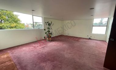 CASA EN BOSQUES DE LA HERRADURA CON JARDIN Y CUATRO RECAMARAS