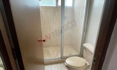 CASA EN BOSQUES DE LA HERRADURA CON JARDIN Y CUATRO RECAMARAS
