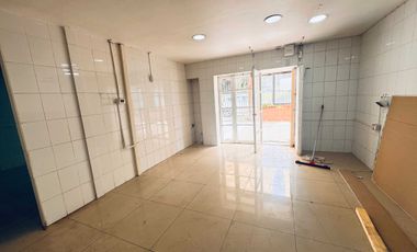 Local comercial en arriendo en LA REINA