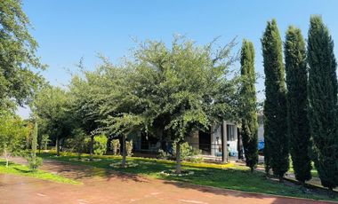 EN VENTA QUINTA EN SALINAS VICTORIA - 3000 m2 de terreno, 552 m2 de construcción