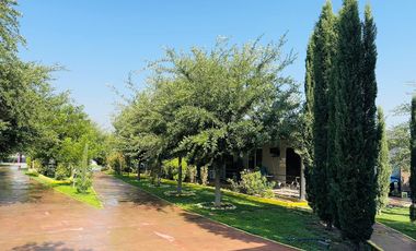 EN VENTA QUINTA EN SALINAS VICTORIA - 3000 m2 de terreno, 552 m2 de construcción